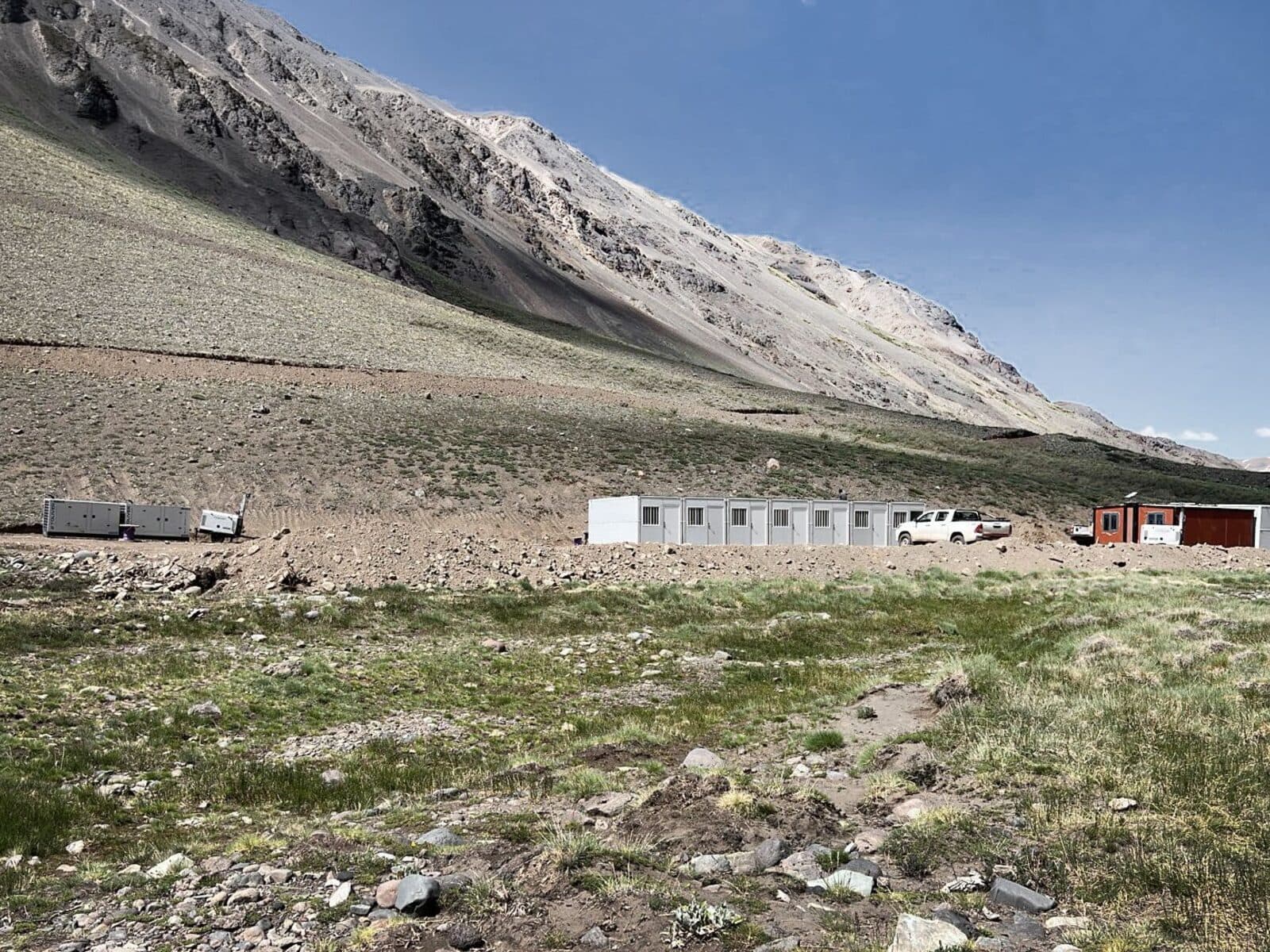 Campamento base KOBREA en Cerro El Perdido, Malargüe